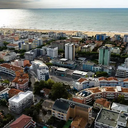 شقة Charming Near The In