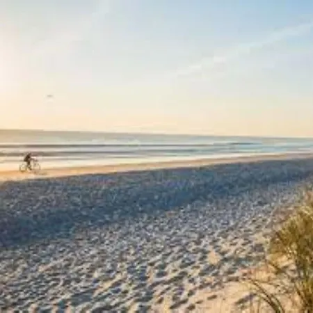 아파트 Charming Near The *