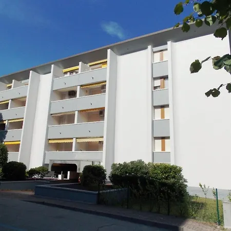 Charming Near The In Apartamento