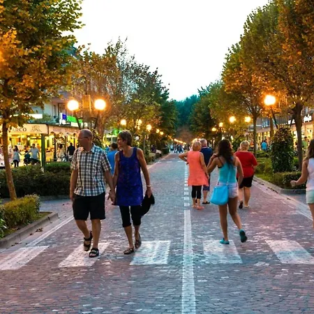 아파트 Charming Near The *