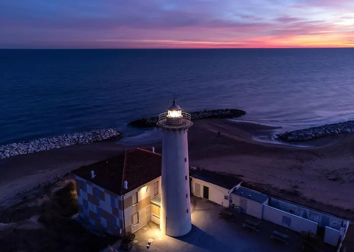 Charming Near The In Apartamento